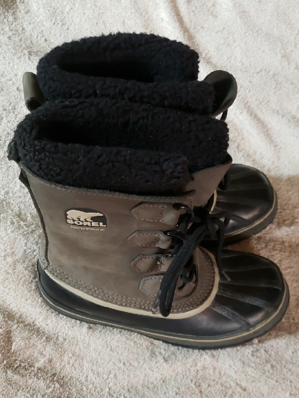 Sorel Joan Of Arctic Woman's Black and Grey Waterproof Winter Boot - Picture 2 of 8